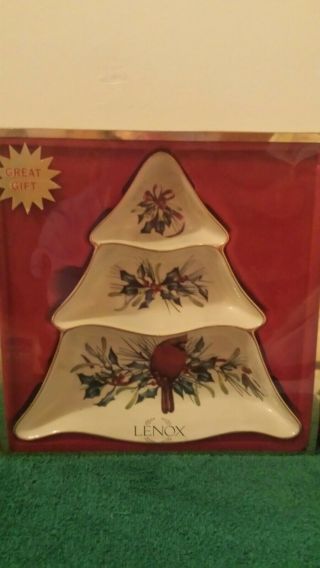 Lenox Winter Greetings Tree Divided Server Large Size