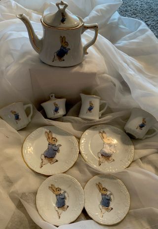 Vintage 2002 Beatrix Potter Peter Rabbit Porcelain Tea Set 11 Pc Set