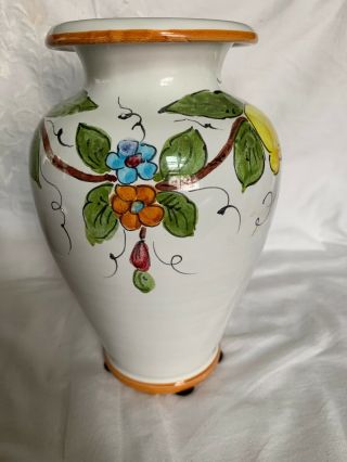 Lovely Deruta Italy Hand Painted Signed M.  O.  D.  8 " Pottery Vase