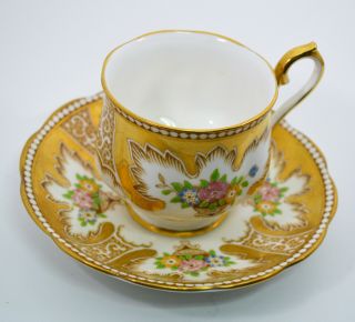 Royal Albert Royalty Gold Gilt Tea Cup and Saucer 3