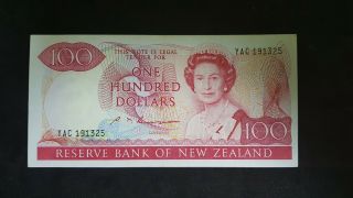 Bank Of Zealand,  100 Dollars 1985 89,  Vf