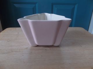 Red Wing Usa Art Pottery Pink And White Triangular Planter