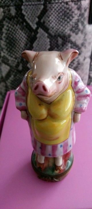 Limoges Peint Main Porcelain Hinged Trinket Box - Pig