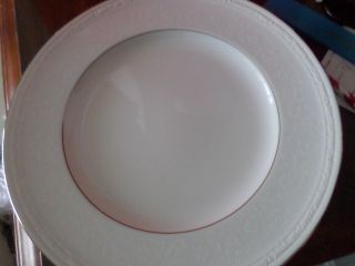 Noritake White Scapes Whitecliff Platinum Dinner Plate