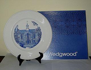 Wedgwood China Decorative Alumni Plate - 10.  5in University Of Rhode Island Uri