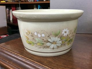 Royal Doulton Florinda 2 - 1/4 Qt Round Covered Casserole Bottom Only England