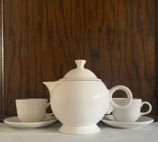 Fiestaware Teapot With 4 Cups & 4 Saucers In White Fiesta Hlc Made In Usa