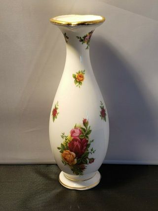 Royal Albert Old Country Roses Bud Vase 7.  5 " Gold Trim England Vintage