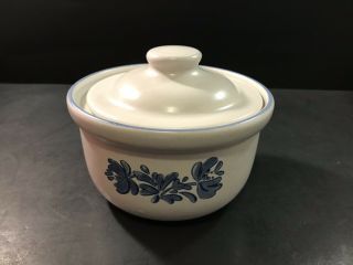 Pfaltzgraff Canister (5 1/4 In) In Yorktowne Pattern With Lid Gray Jar Soup Bowl