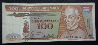 Guatemala Banknote 100 Quetzales,  Pick 71,  Vf,  1985