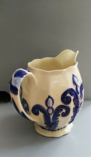 Made By The Cash Family Bobs Country Store Nc Pitcher W/lip In Blue & White 5 "