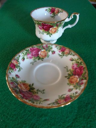 Old Country Roses Royal Albert Bone China England 1962 Teacup And Saucer