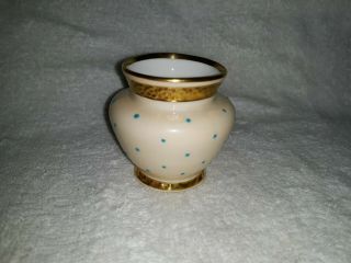 Vintage Paragon H.  M.  The Queen And H.  M Queen Mary Vase,  Approx.  2.  5 " Tall