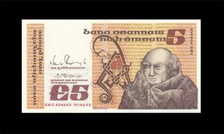 7.  5.  1993 Central Bank Of Ireland 5 Pounds 036663 ( (gem Unc))