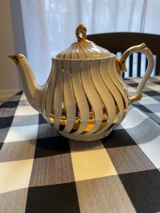 Vintage Sadler Ivory And Gold Swirl Teapot No.  2737 England