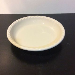 Vintage Henn Pottery Jewelware Ivory 10 " Pie Plate