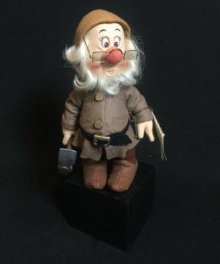 R.  John Wright American Artist Set Of Seven Dwarfs MIB Characters 2