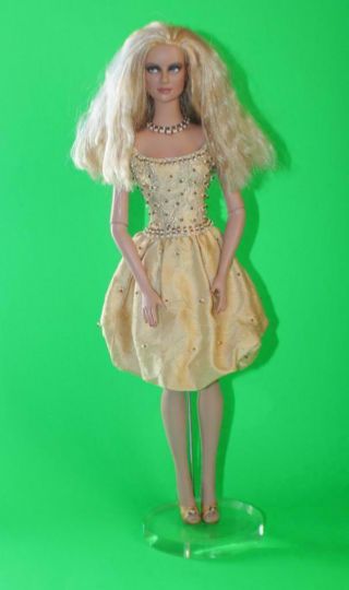 2004 Tonner/effanbee Brenda Starr - Daphne Champagne Bubble Dress 16 " Blond Doll
