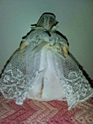 Dollhouse Artisan 1:12 scale Heidi Ott Baby / Christening Gown 2