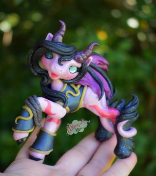 Whisper Fillies Felina The SuccubusFilly Figurine Handmade Pony Unicorn Doll 2