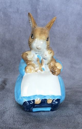 Royal Albert Beatrice Potter “mrs.  Rabbit And Bunnies” 1976