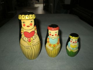 Vintage Hawaiian Hula Girl Nesting Dolls - Set With 3 Dolls 5 - 1/2 " Tall