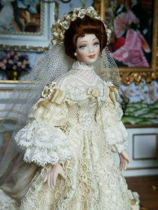 Dollhouse Miniature Artisan Porcelain Lady Doll Cream Satin & Lace Gown 1:12 3