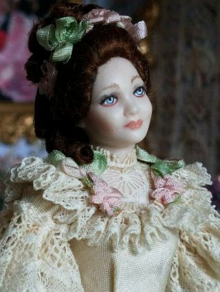 Dollhouse Miniature Artisan Porcelain Lady Doll Cream Color Gown Lace Trim 1:12 2