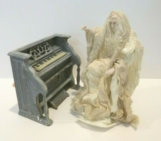 Marcia Backstrom Incredible Ghost Doll W/piano