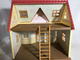 Calico Critters/sylvanian Families Cozy Cottage House Wallpapered