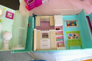 Mattel Barbie House 2007 L9487 No Furniture Figures Or Accessories Fold Up Carry 2