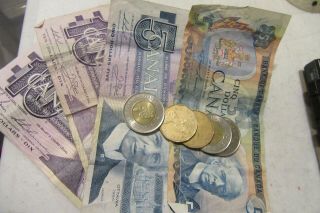 $38 Canada Canadian Coins & Currency Money Bills Exchange Modern 2