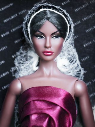 Integrity Toys Fashion Royalty Itbe Rare Jewel Rayna Ahmadi Dressed Doll Nrfb