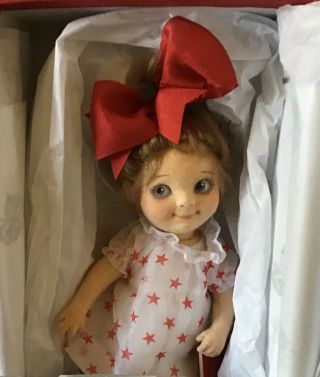 2019 UFDC R John Wright Convention Doll With Bag And Book 3