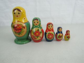 Vintage Russian Hand Painted 5 Piece Matryoshka Dolls