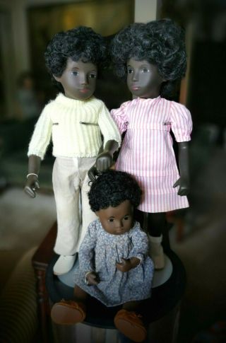 3 Black Sasha Serie Dolls England Cora Caleb & Baby
