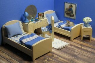 Strombecker Twin Bedroom Set W/ Vanity,  Vintage Wooden Dollhouse Furniture 1:16