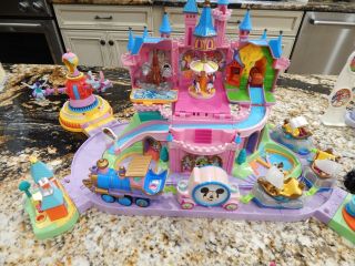 Disney Magical Miniatures Polly Pocket Playset Two Castles Small Wold Peter Pan 3