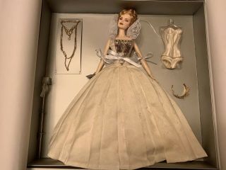 Jason Wu Integrity Toys “queen V” Veronique Perrin Dressed Doll Set,  Nib,  Notes