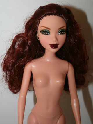 My Scene Barbie Doll Chelsea with Highlighted Auburn Hair,  Hazel Eyes,  Earrings 2