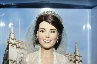 Franklin Kate Middleton Vinyl Limited Edition Royal Wedding Doll With
