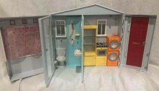 Barbie 2005 Totally Real House Playset Dollhouse Folding Sounds Read Desc0