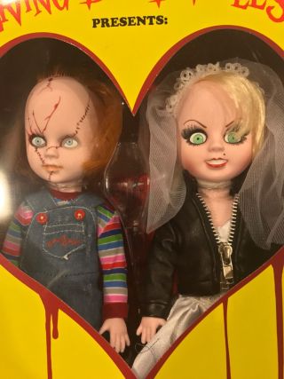MEZCO LIVING DEAD DOLLS CHUCKY AND TIFFANY TWO DOLL SET CHILD ' S PLAY 2