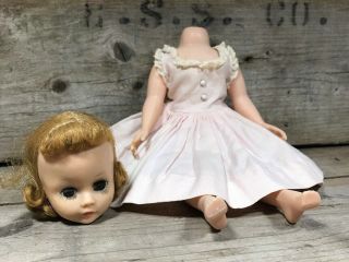 Vintage Madame Alexander 9” Cissette Doll 2