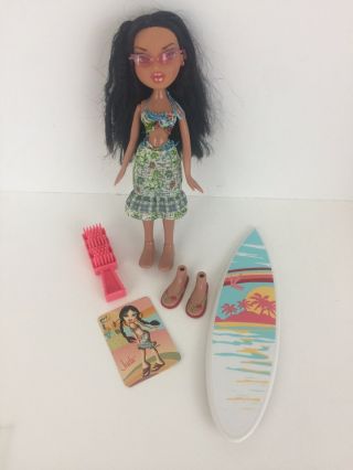 Bratz Hot Summer Dayz Jade Doll Bikini Surfboard Sunglasses Sandals Skirt Set