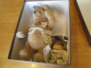 R John Wright Bear Doll Disney Winnie The Pooh With Hunny Pot & Box