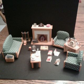 Sylvanian Families Calico Critters Victorian Living Room Deluxe Set