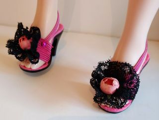 Awesome Vintage Cissy Doll Shoes Pink & Black With Roses & Lace 3