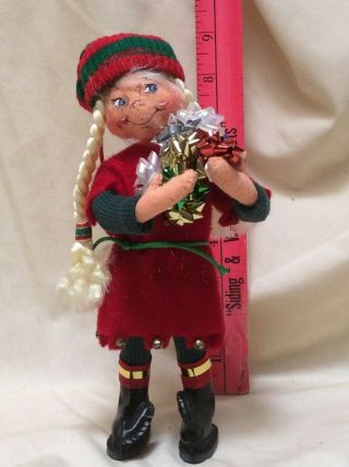 Annalee Mobilitee Doll Christmas Bow Making Girl Elf