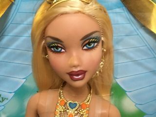 2008 Barbie My Scene Golden Bling Kennedy Doll Rare 2